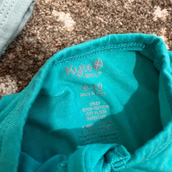 NWOT 2 Kyte Zipper Footies - Picture 4 of 5